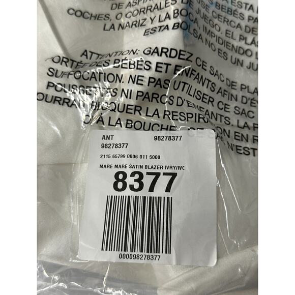 The Vienna Satin Blazer - Picture 4 of 5